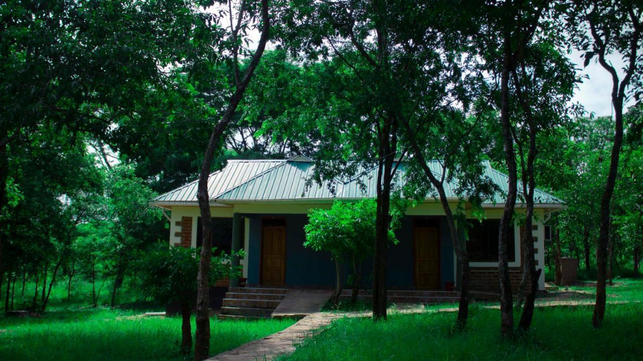 Mantis Lodge & Camping Site Morogoro Екстериор снимка
