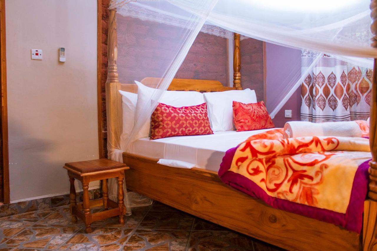 Mantis Lodge & Camping Site Morogoro Екстериор снимка